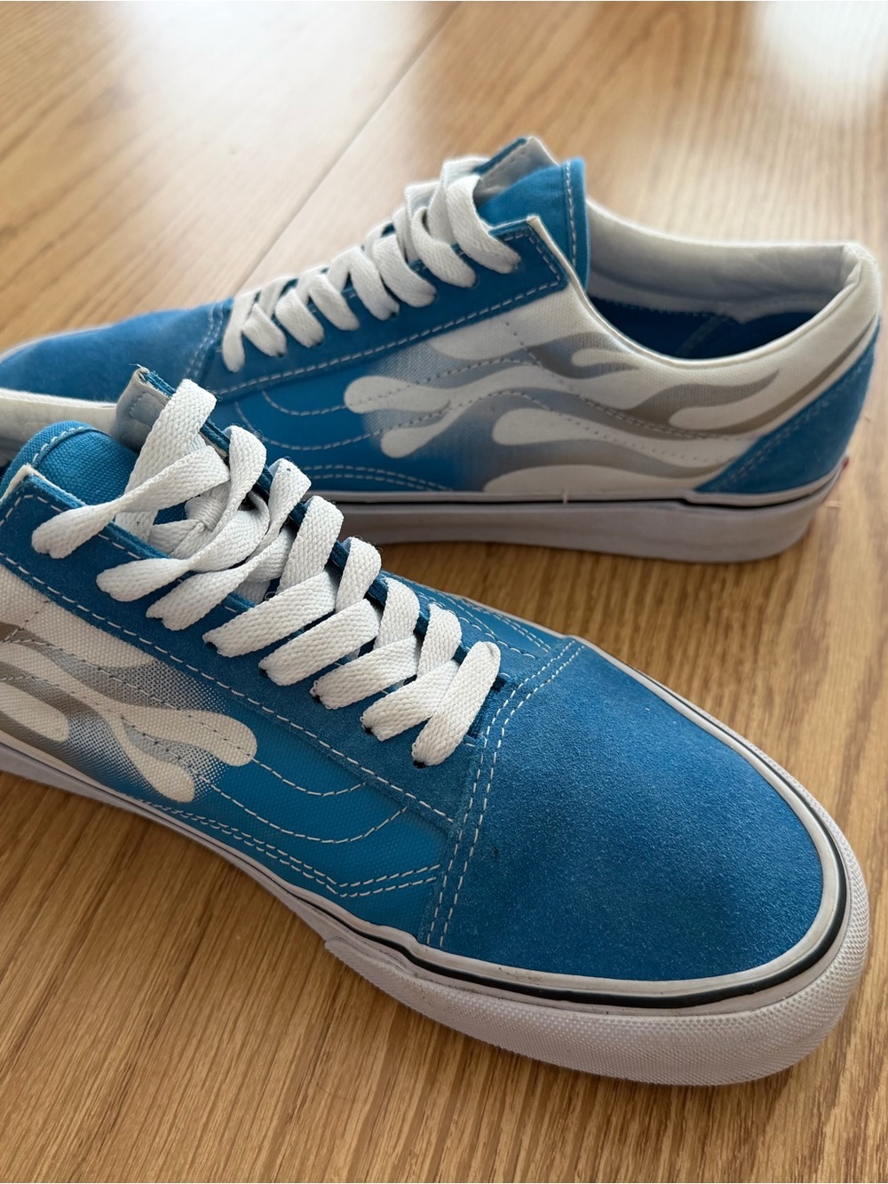 Blue Flame Low-Top Men's Vans